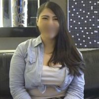 〖ハメ撮り〗ぽっちゃり肉感ボディな三十路妻に激ピス中出しSEX。　
